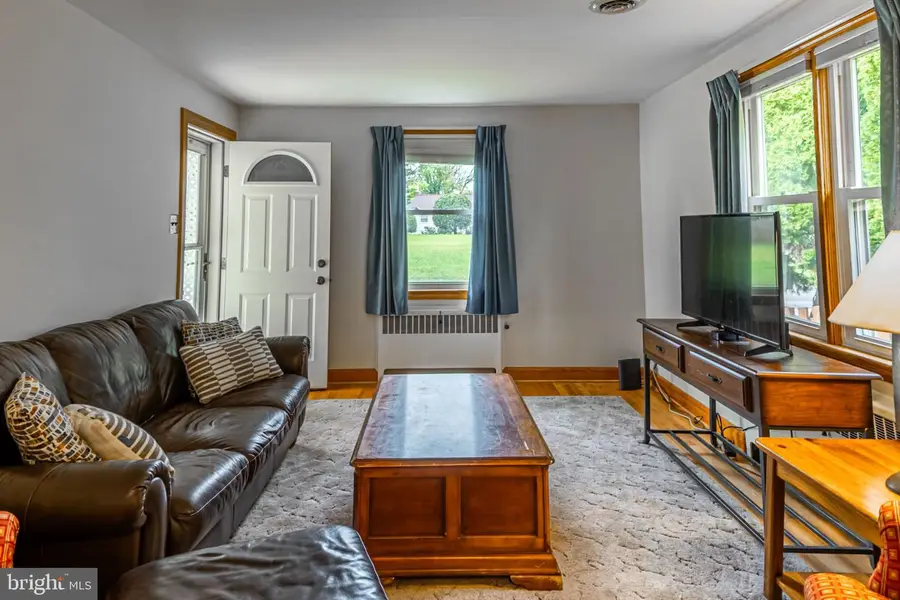 47 S Colonial Ave, Westminster, MD 21157 - #2