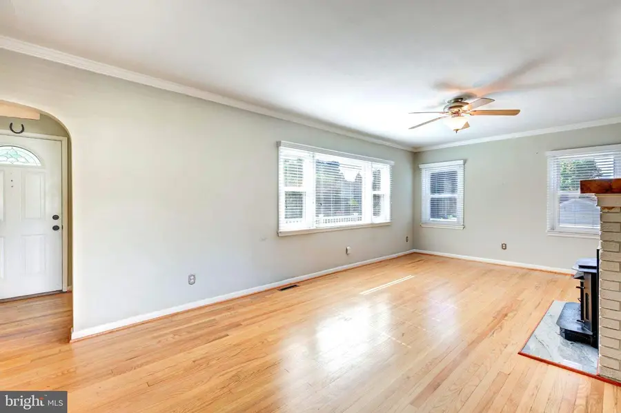 428 Maple Ave, Westminster, MD 21157 - #2