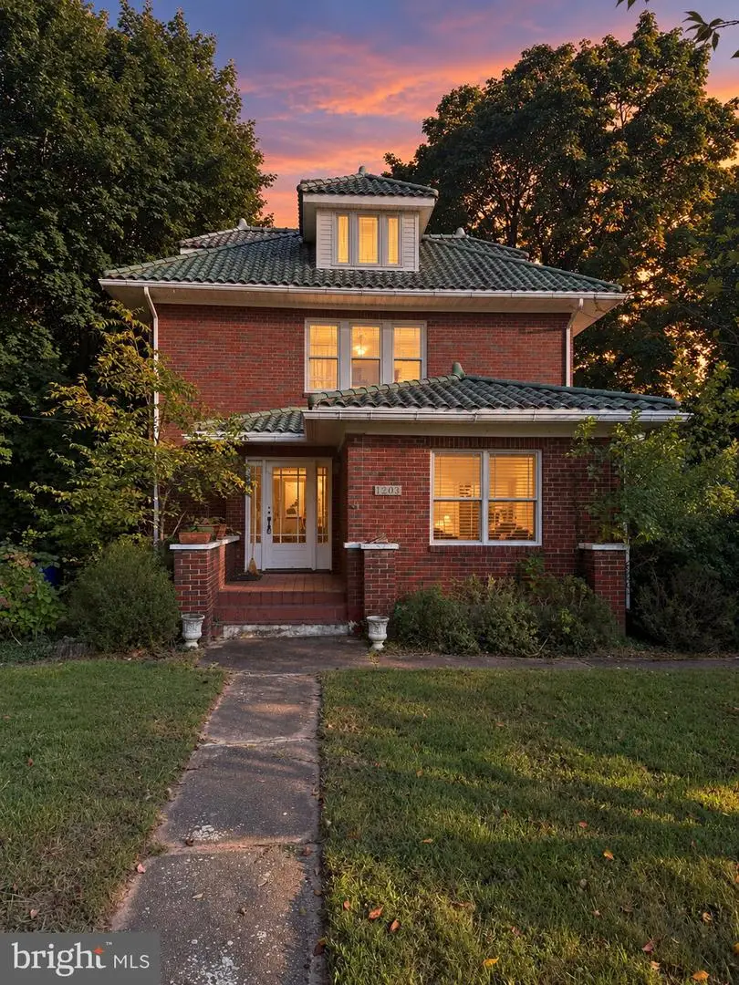 1201 S Main St, Mount Airy, MD 21771 - #2