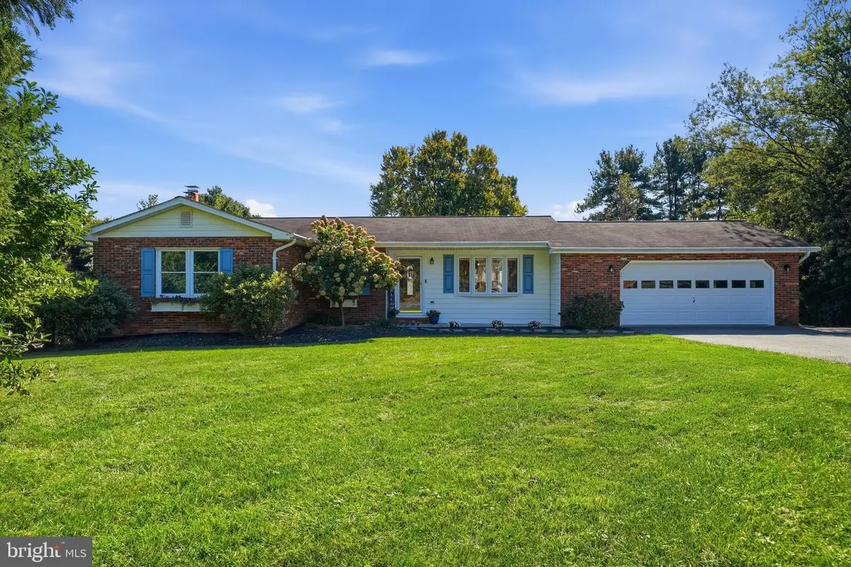 609 Fannie Dorsey Rd, Sykesville, MD 21784 - #1