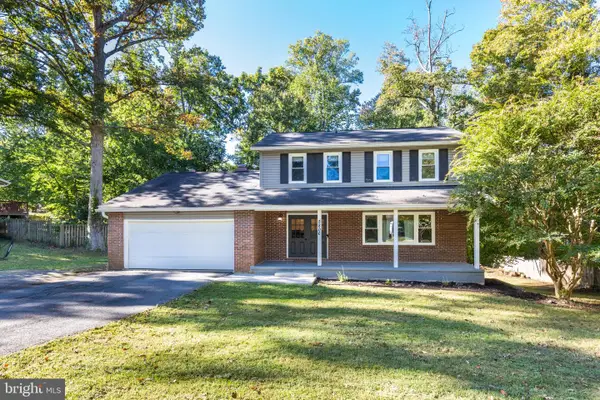 5806 Victor Dr, SYKESVILLE, MD 21784