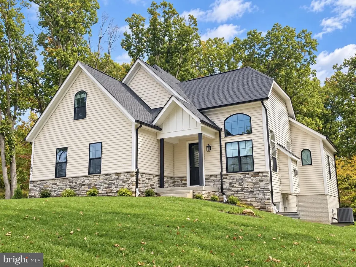 3406 Buffalo Rd, New Windsor, MD 21776 - #1