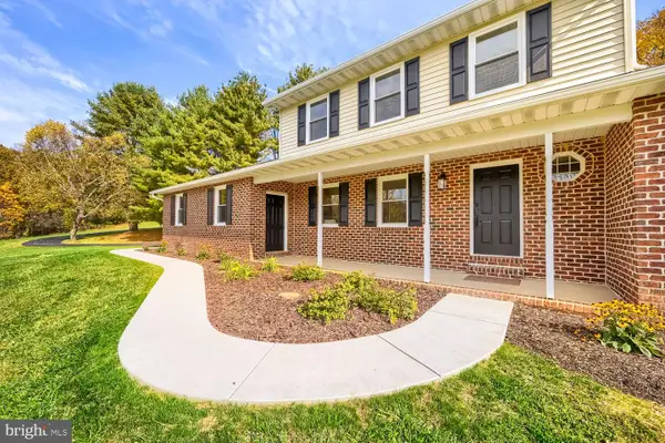 681 Hook Rd, WESTMINSTER, MD 21157