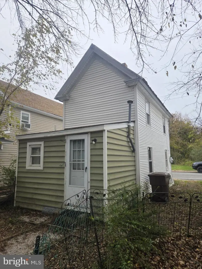 909 Pine St, Cambridge, MD 21613 - #2