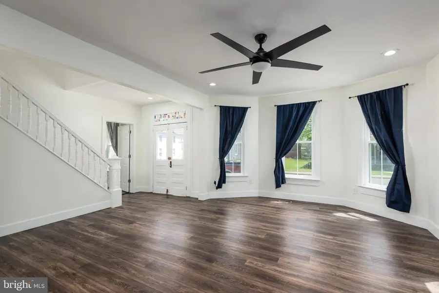 219 Willis St, Cambridge, MD 21613 - #2