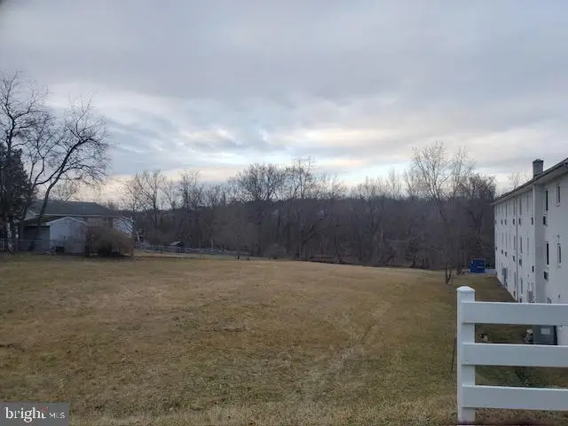 102 Creekside Dr, Emmitsburg, MD 21727 - Image #2