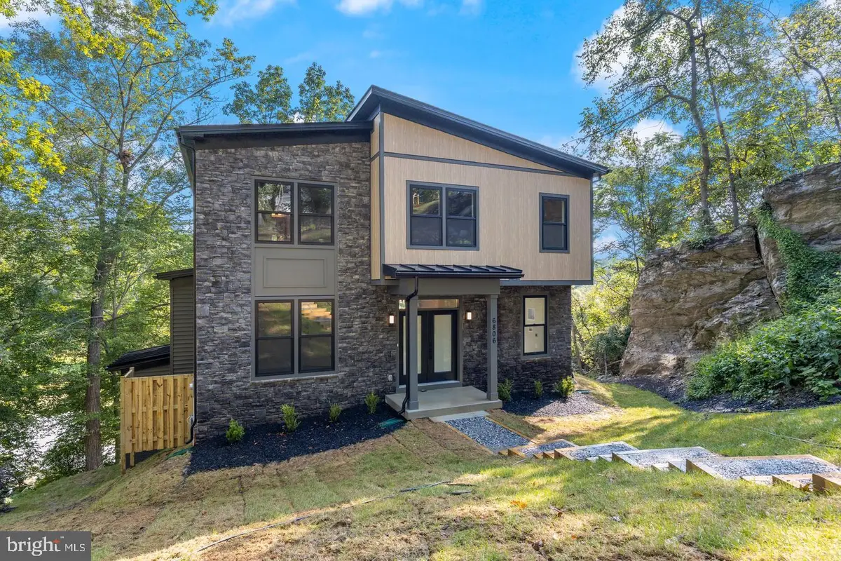 6425 Lakeridge Dr, New Market, MD 21774 - Image #1