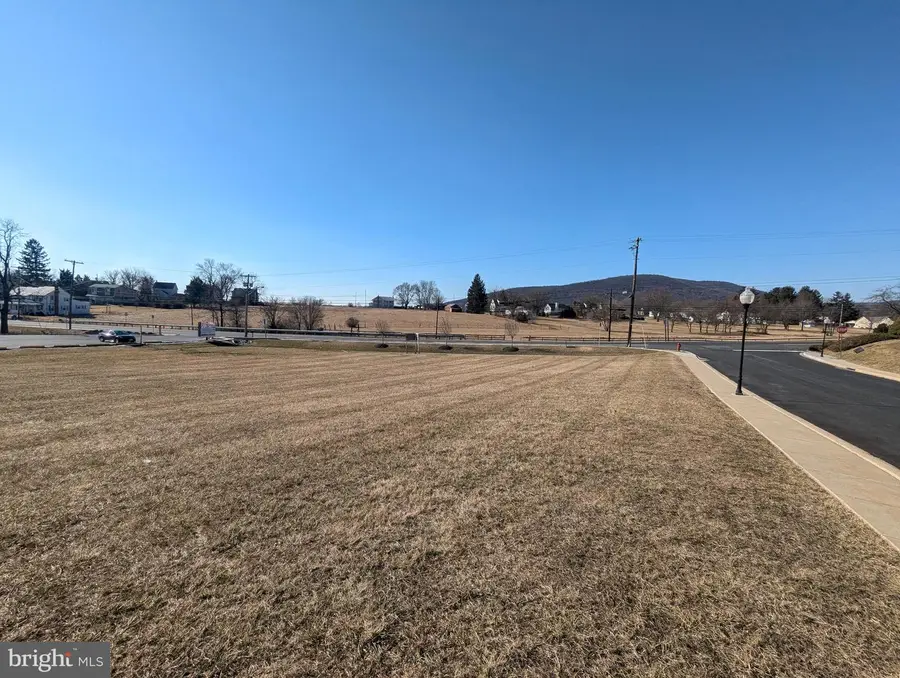 886 W Main St, Emmitsburg, MD 21727 - Image #3