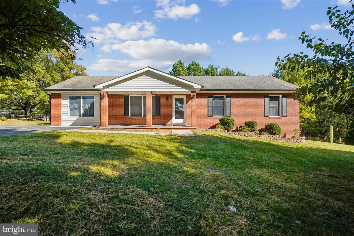 2640 W Boss Arnold Rd, Knoxville, MD 21758 - Image #1