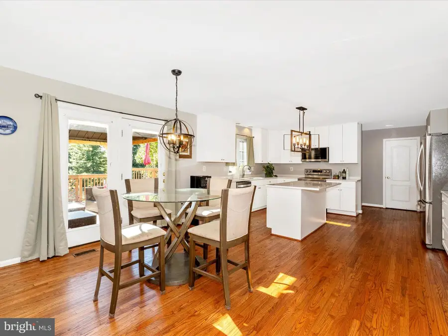 13681 Samhill Dr, Mount Airy, MD 21771 - Image #2