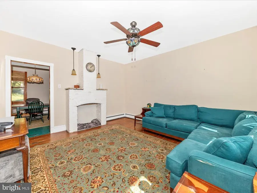 709 E A St E, Brunswick, MD 21716 - Image #2