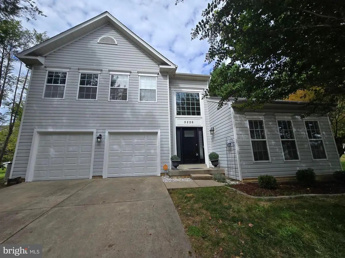 5226 Kingsbrook Dr, Frederick, MD 21703 - Image #1