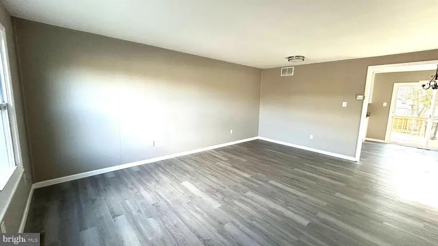 13 Consett Pl #4h, Frederick, MD 21703 - Image #3