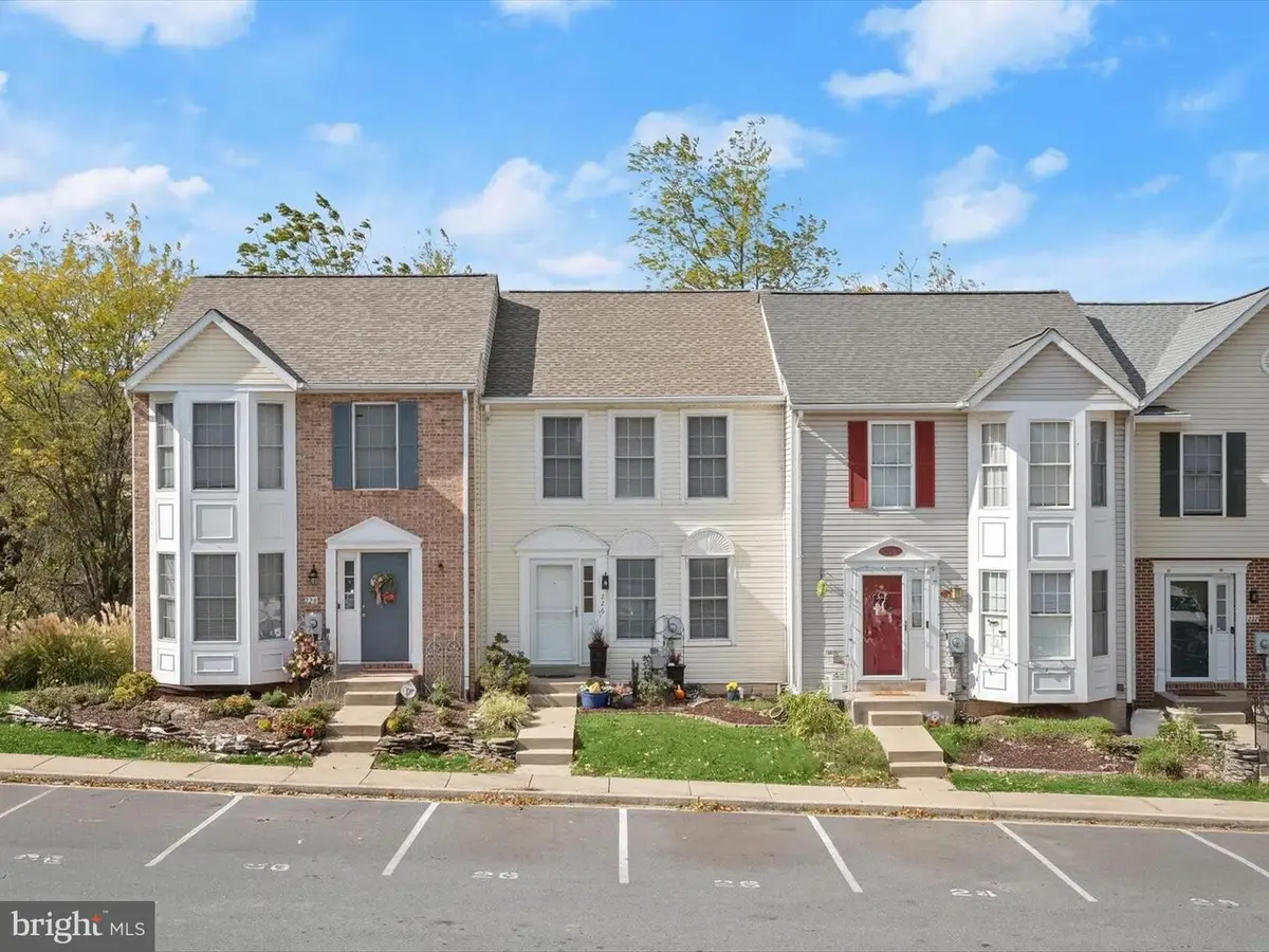 226 Mountain Ter, Myersville, MD 21773 - Image #1