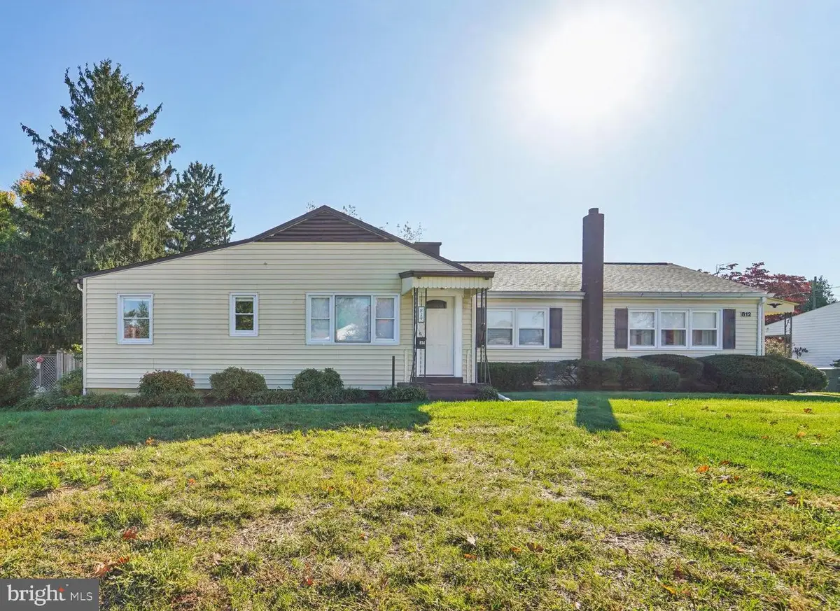 814 Montclaire Ave, Frederick, MD 21701 - Image #1