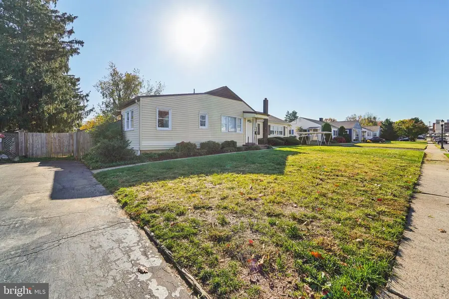 814 Montclaire Ave, Frederick, MD 21701 - Image #2