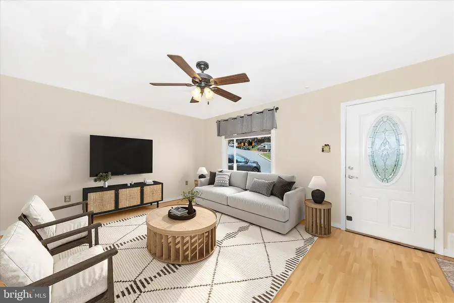 10641 Old Barn Ct, New Market, MD 21774 - Image #3