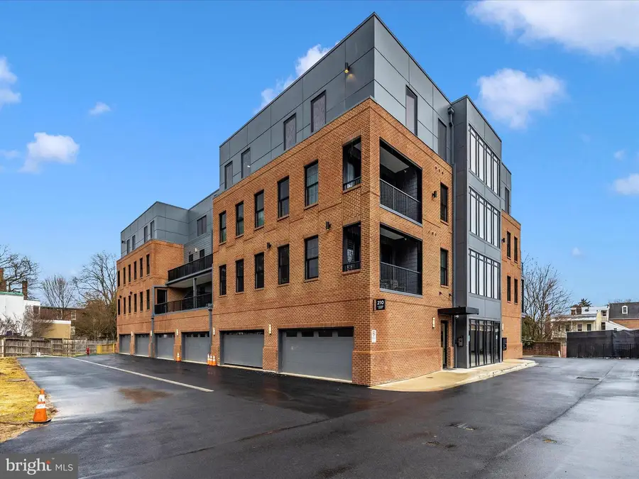 210 E 2nd St #401, Frederick, MD 21701 - Image #3