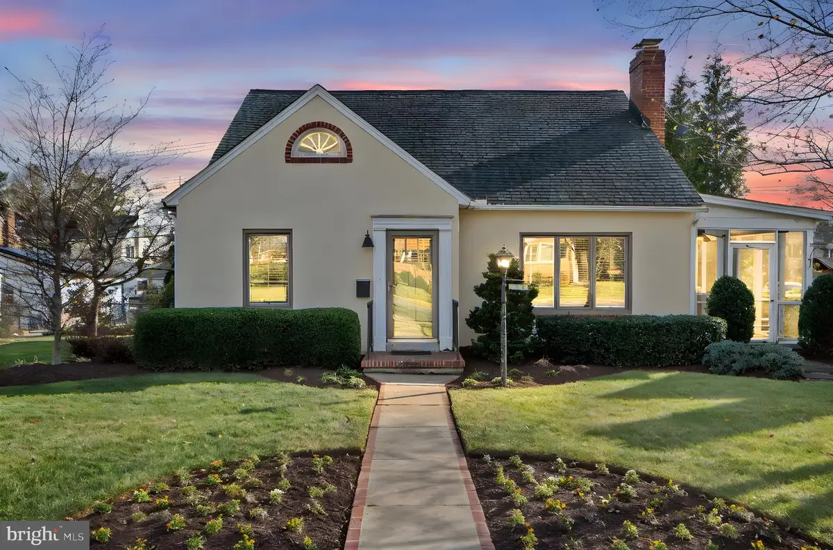 706 Fairview Ave, Frederick, MD 21701 - #1