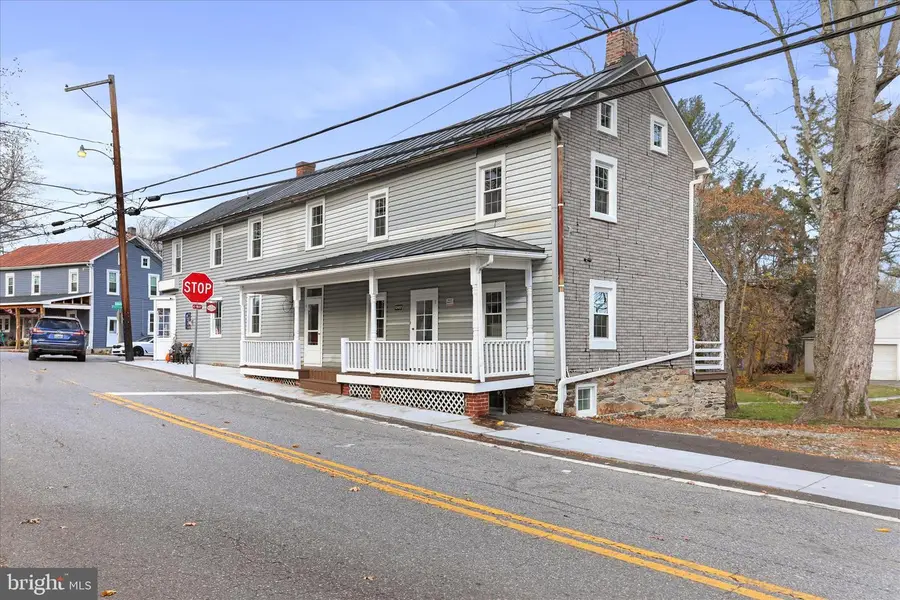 12487-a,b Wolfsville Rd, Myersville, MD 21773 - Image #2