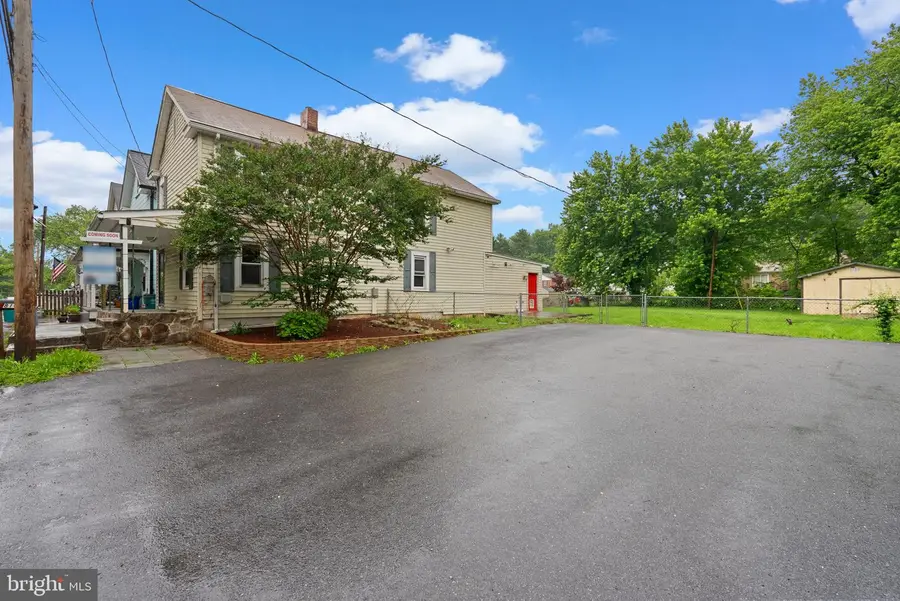 810 Knoxville Rd, Knoxville, MD 21758 - Image #2