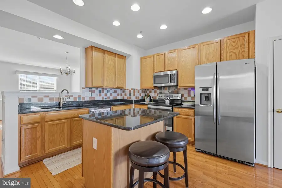 7214 Black Creek Ln, Frederick, MD 21703 - Image #2