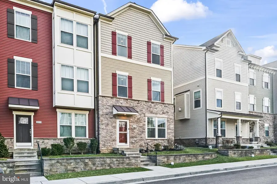 8811 Shady Pines Dr, Frederick, MD 21704 - Image #2