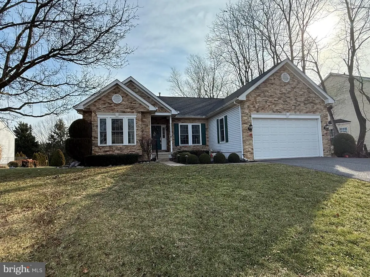 828 Geronimo Dr, Frederick, MD 21701 - Image #1