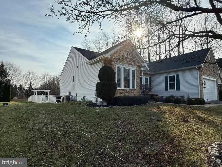 828 Geronimo Dr, Frederick, MD 21701 - Image #2