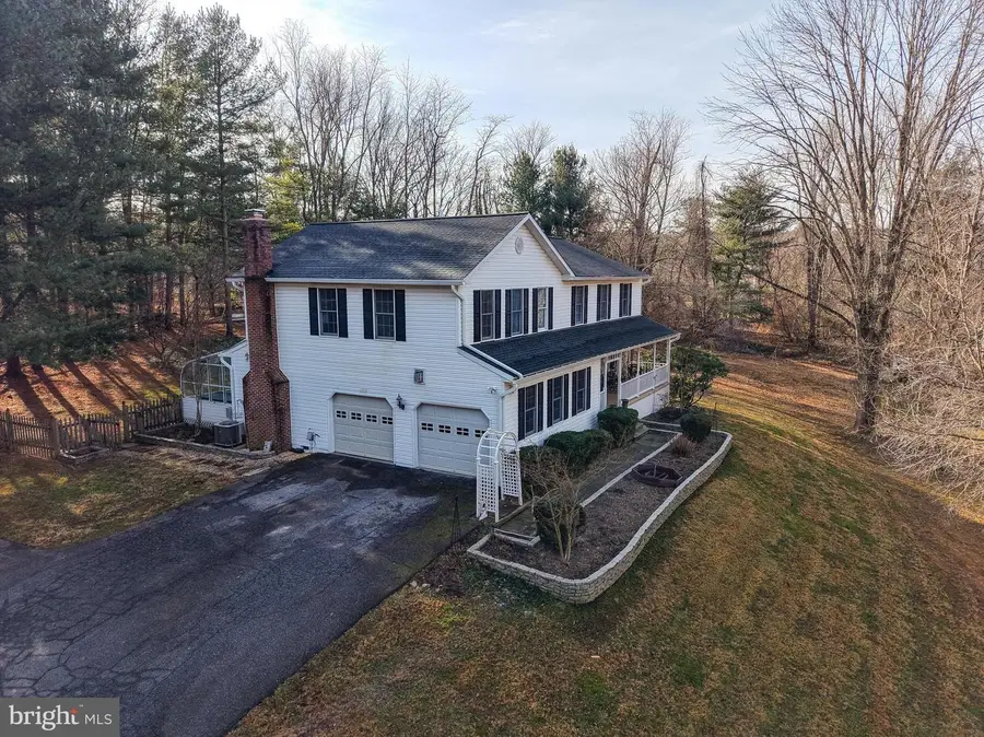 12407 Hill Ct, Mount Airy, MD 21771 - Image #2