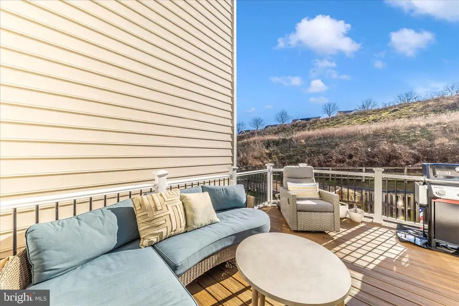 6386 Meandering Woods Ct, Frederick, MD 21701 - Image #3