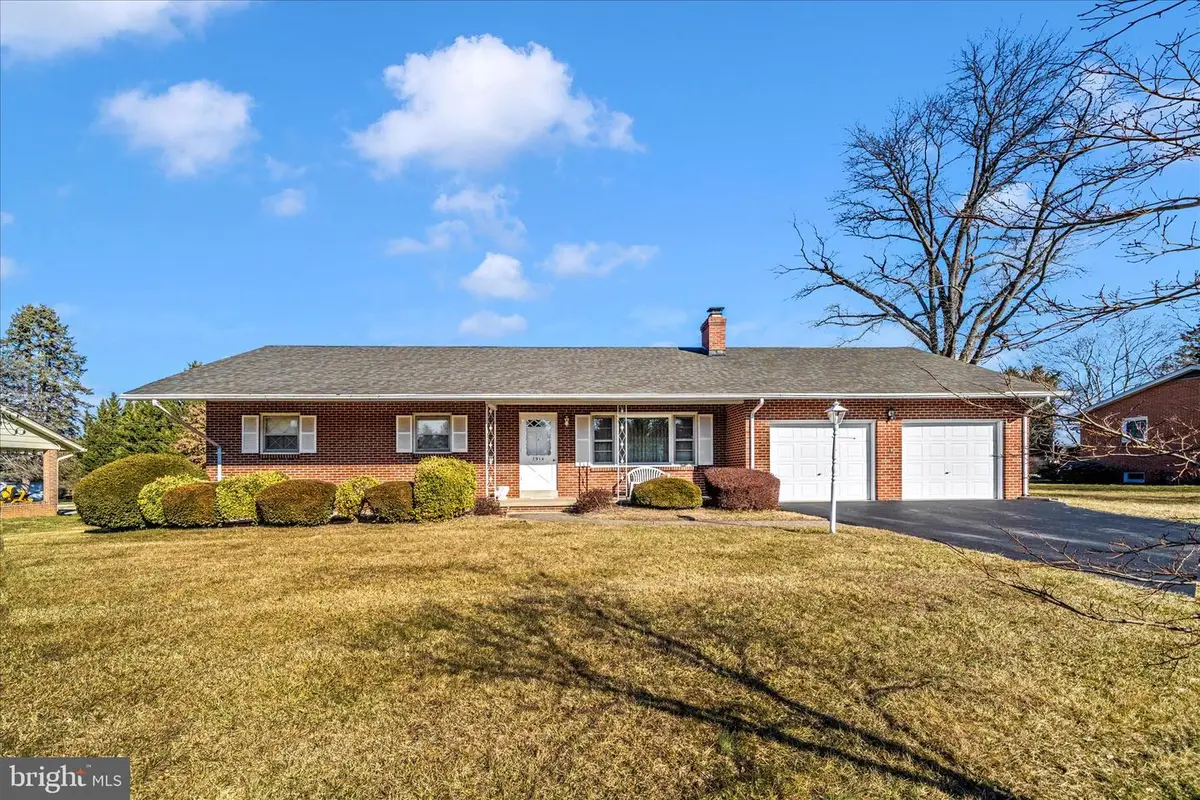 7914 Edgewood Farm Rd, Frederick, MD 21702 - Image #1