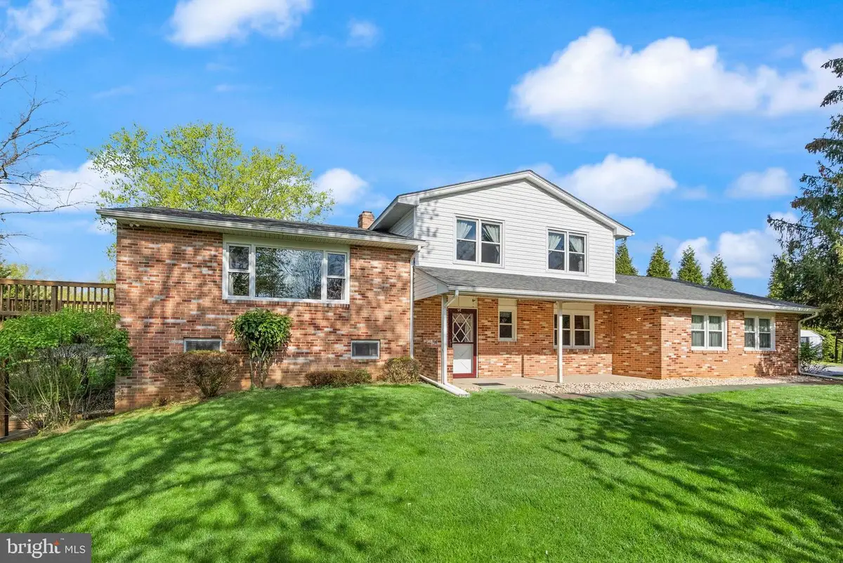 4106 Gene Hemp Rd, Jefferson, MD 21755 - #1