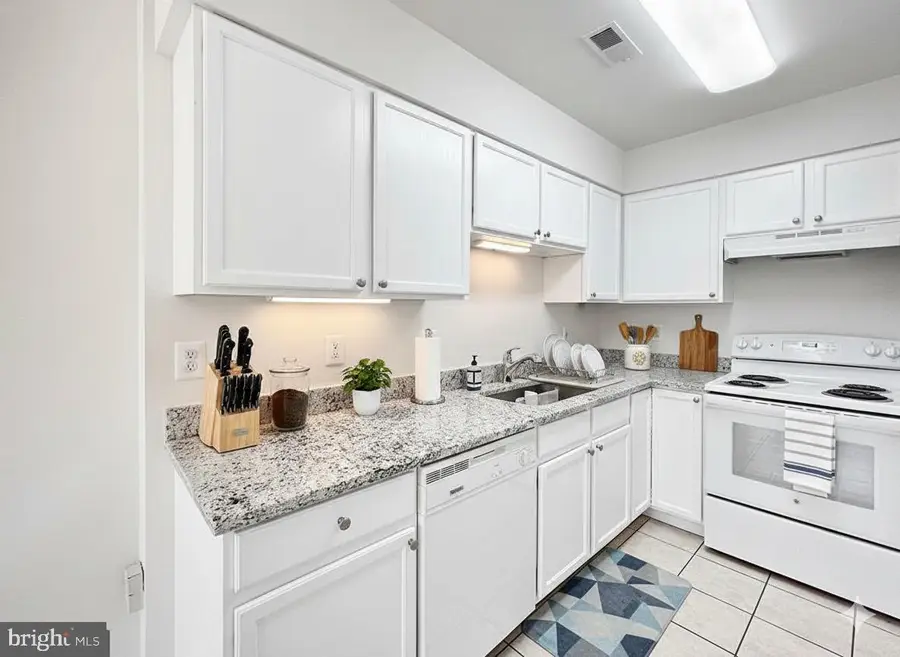 102 Crossbill Way, Frederick, MD 21702 - Image #3