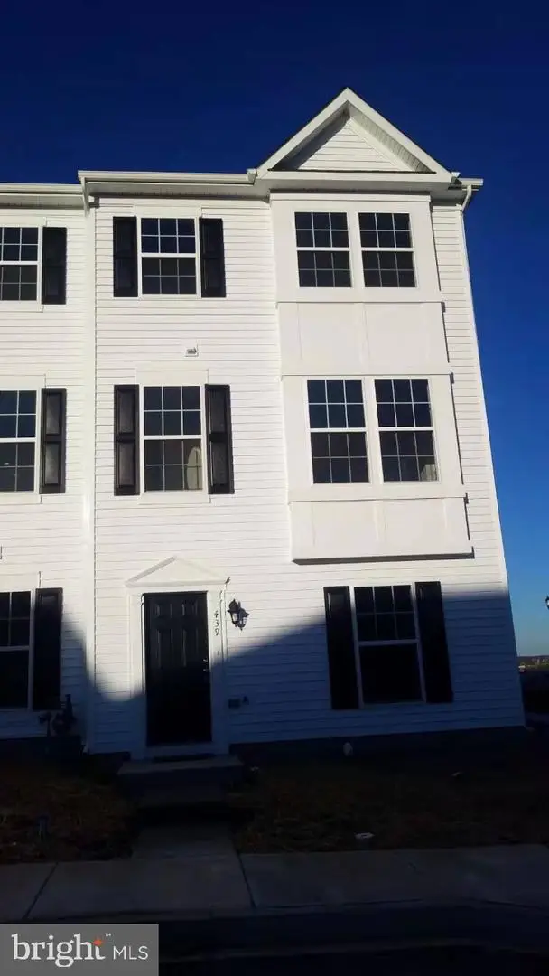 439 Pemberton Park Ln, Frederick, MD 21703 - Image #2