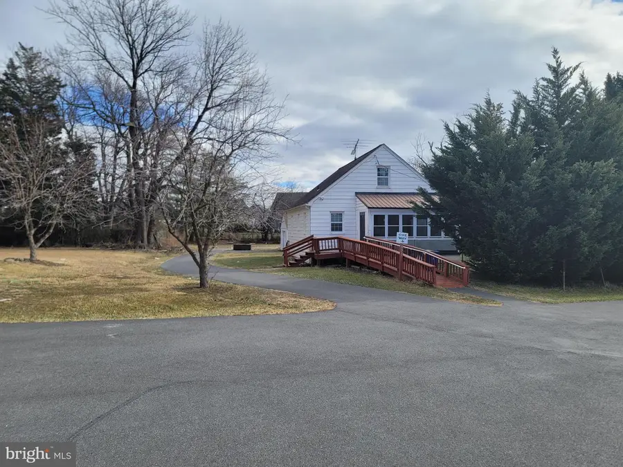 8325 Yellow Springs Rd, Frederick, MD 21702 - Image #3