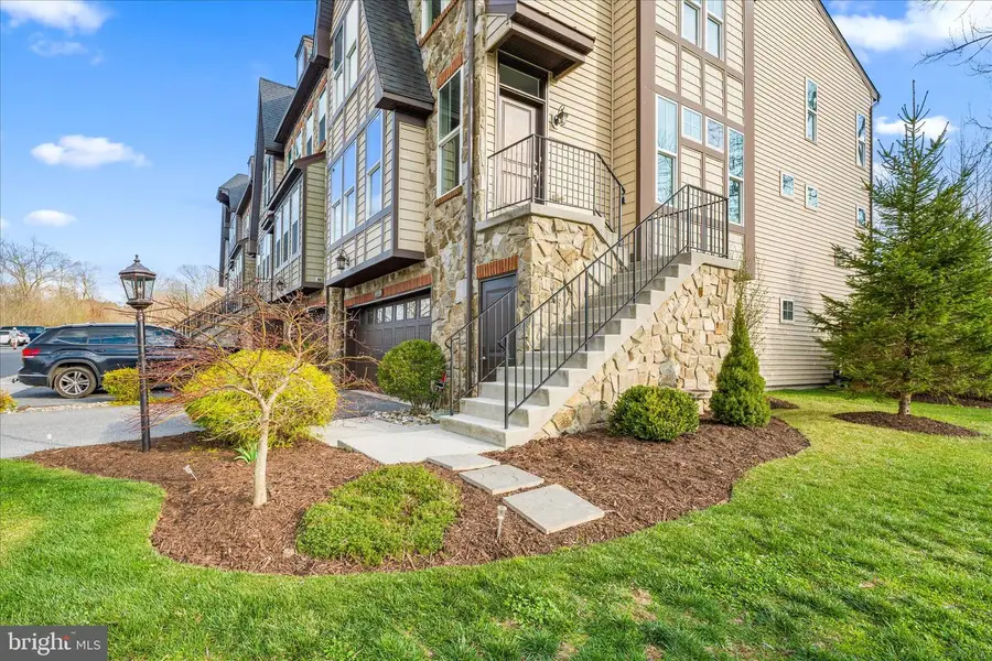 10901 Divot Ct, New Market, MD 21774 - #2