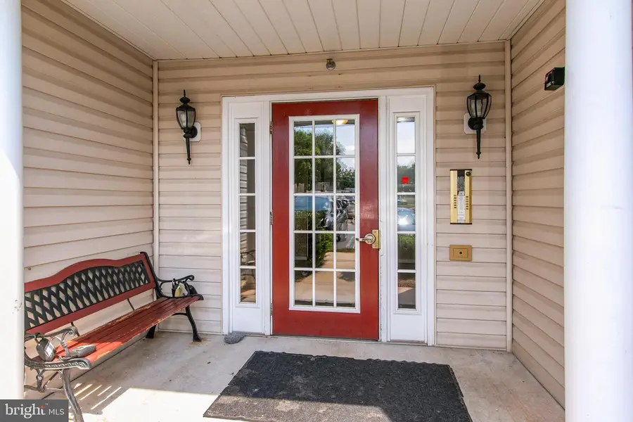 502 Bradley Ct #5d, Frederick, MD 21703 - #3