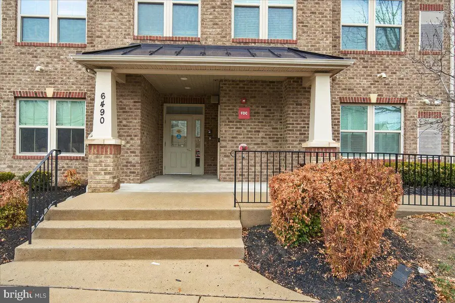 6490 Calverton Dr #201, Frederick, MD 21703 - #2