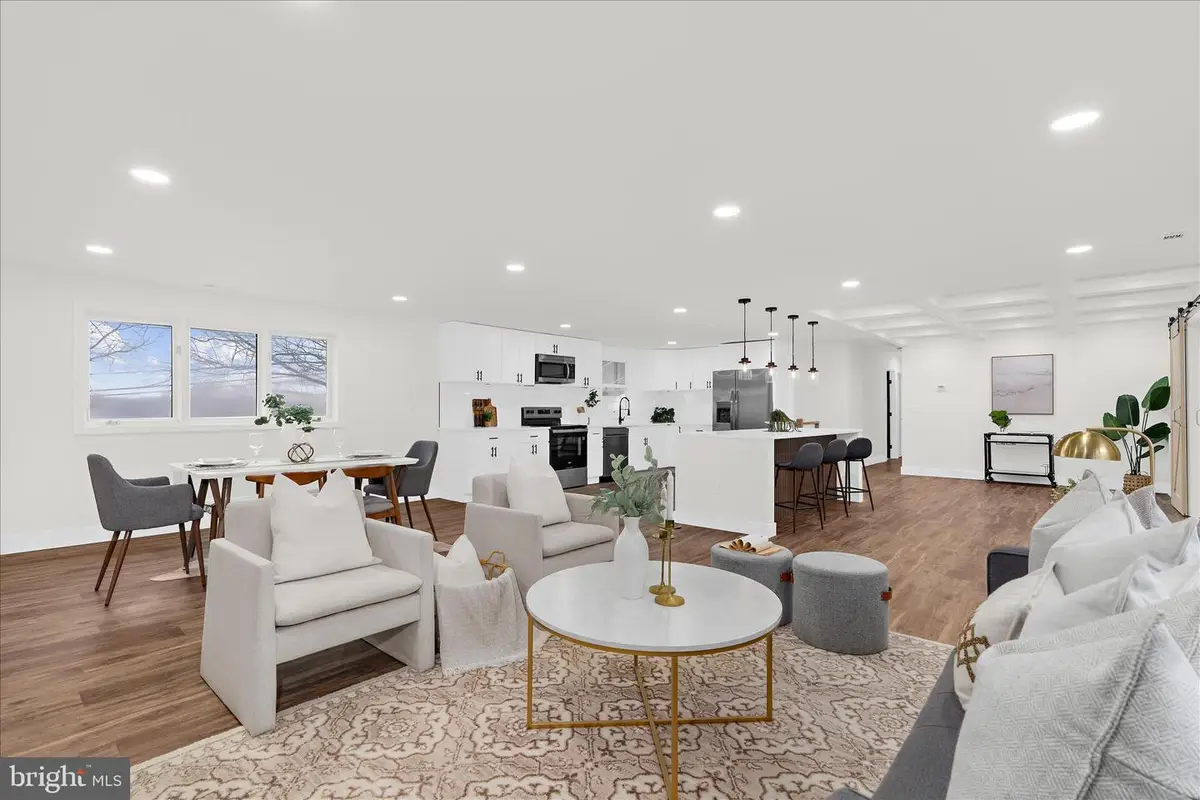 8209 Old Hagerstown Rd, Middletown, MD 21769 - #1