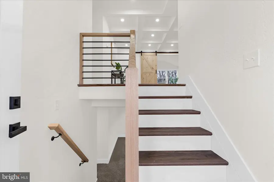 8209 Old Hagerstown Rd, Middletown, MD 21769 - #3