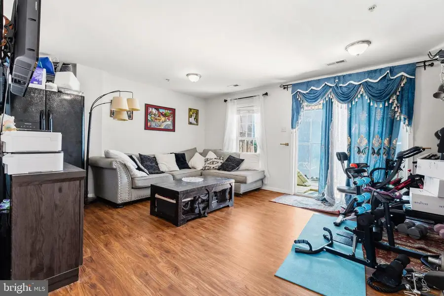 137 Harpers Way, Frederick, MD 21702 - #3