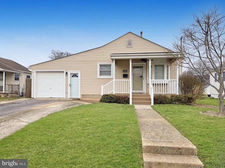 307 Redwood Ave, Frederick, MD 21701 - #2
