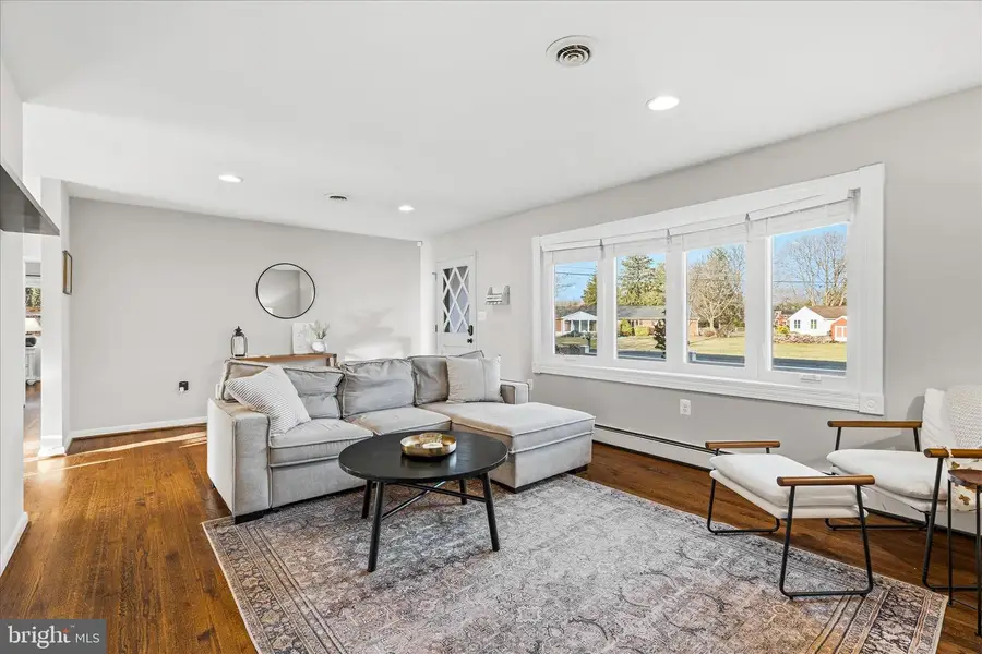 7903 Clover Hill Dr, Frederick, MD 21702 - #3