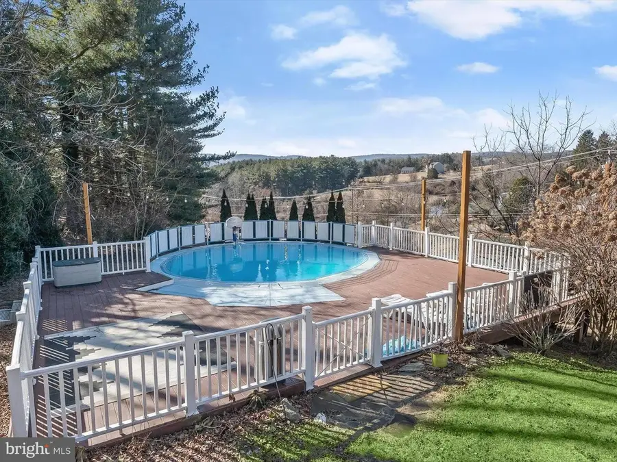 10423 Church Hill Rd, Myersville, MD 21773 - #2