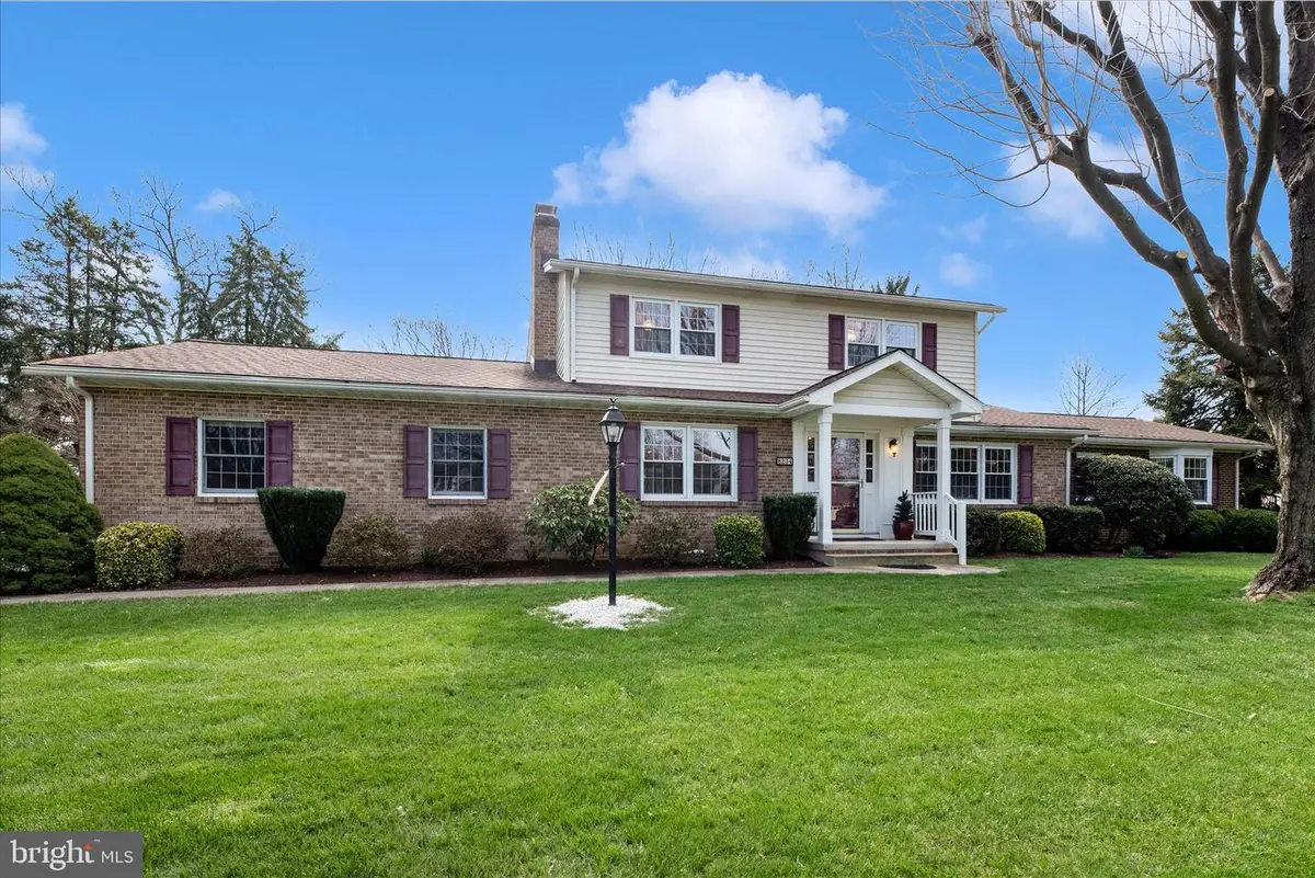 8234 Glendale Dr, Frederick, MD 21702 - #1