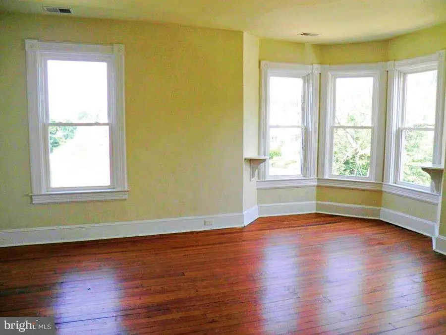 102 E A St, Brunswick, MD 21716 - #3