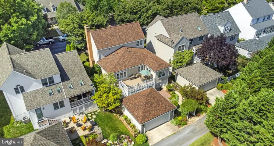 2462 Five Shillings Rd, Frederick, MD 21701 - #2