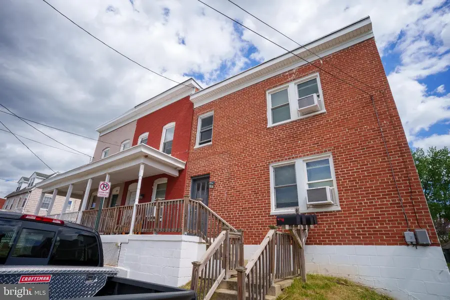 24 Hamilton Ave, Frederick, MD 21701 - #2