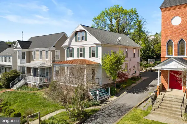 25 E A St E, BRUNSWICK, MD 21716